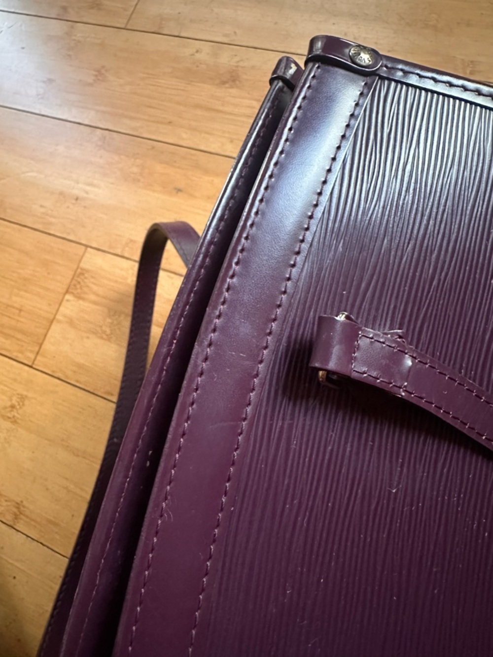 Louis Vuitton Structured Shoulder Bag in Deep Purple - Picture 11 of 16